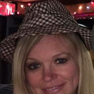 Meet your Posher, Laurie